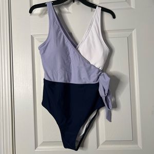 NWT Cupshe color block side tie one piece